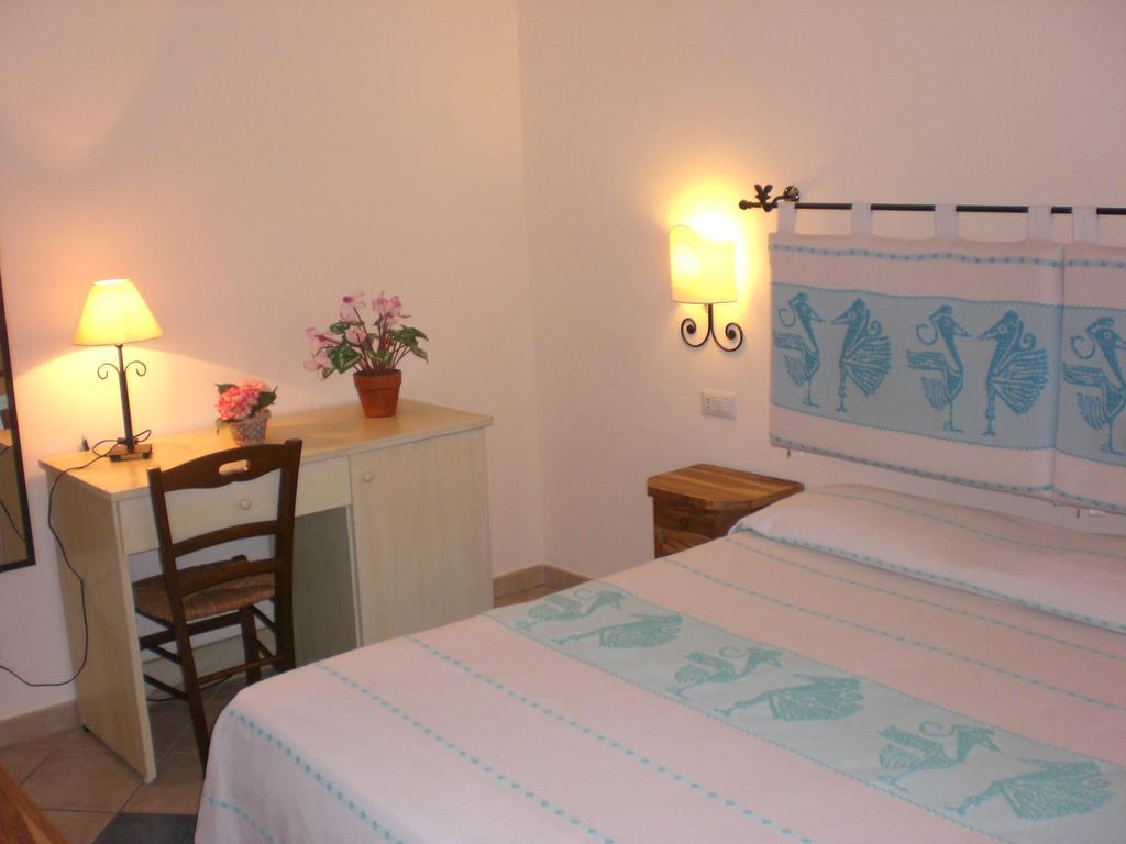 Hotel Maxim Olbia Exterior photo