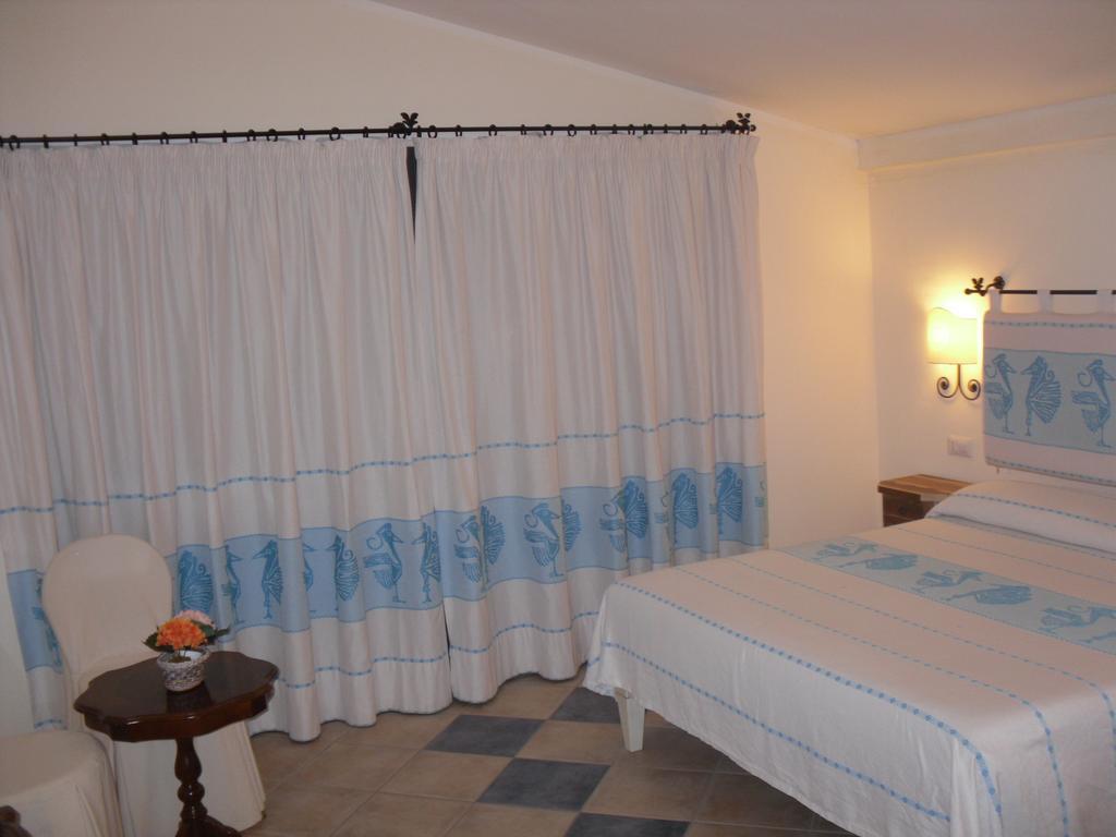Hotel Maxim Olbia Exterior photo