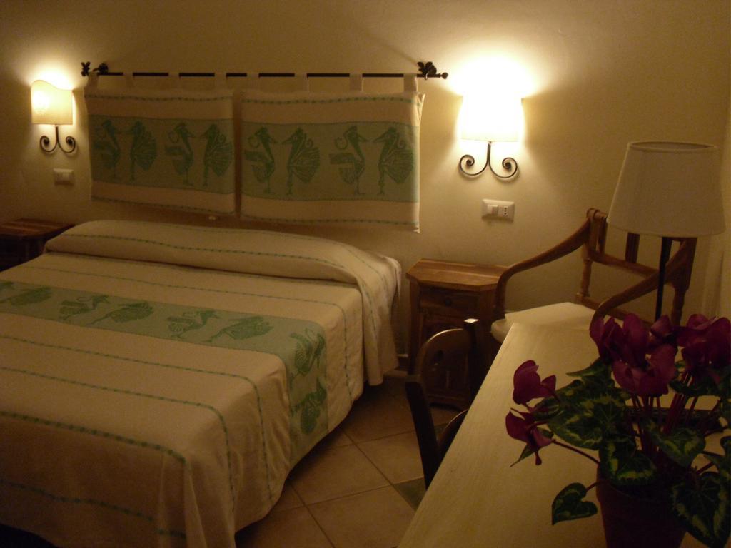 Hotel Maxim Olbia Exterior photo